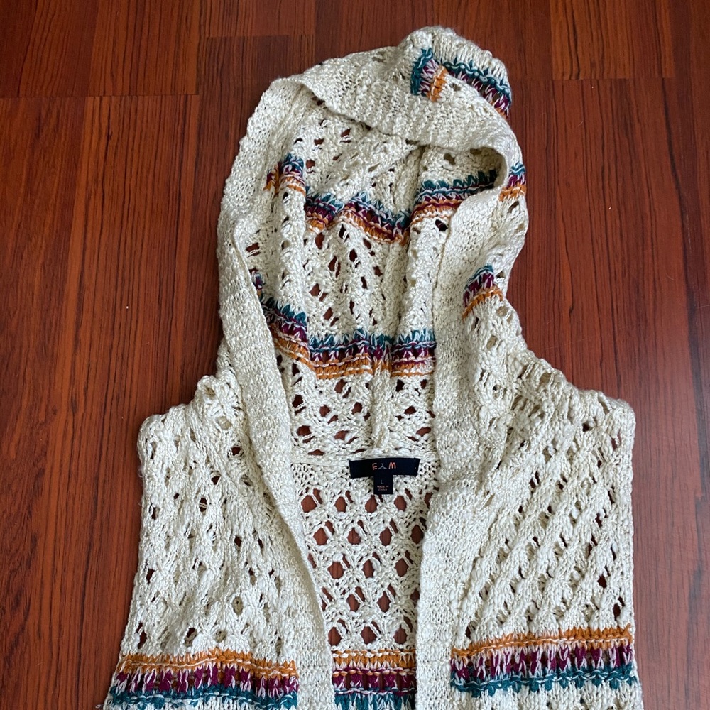 Knitted Cover up - Picture 4 of 4